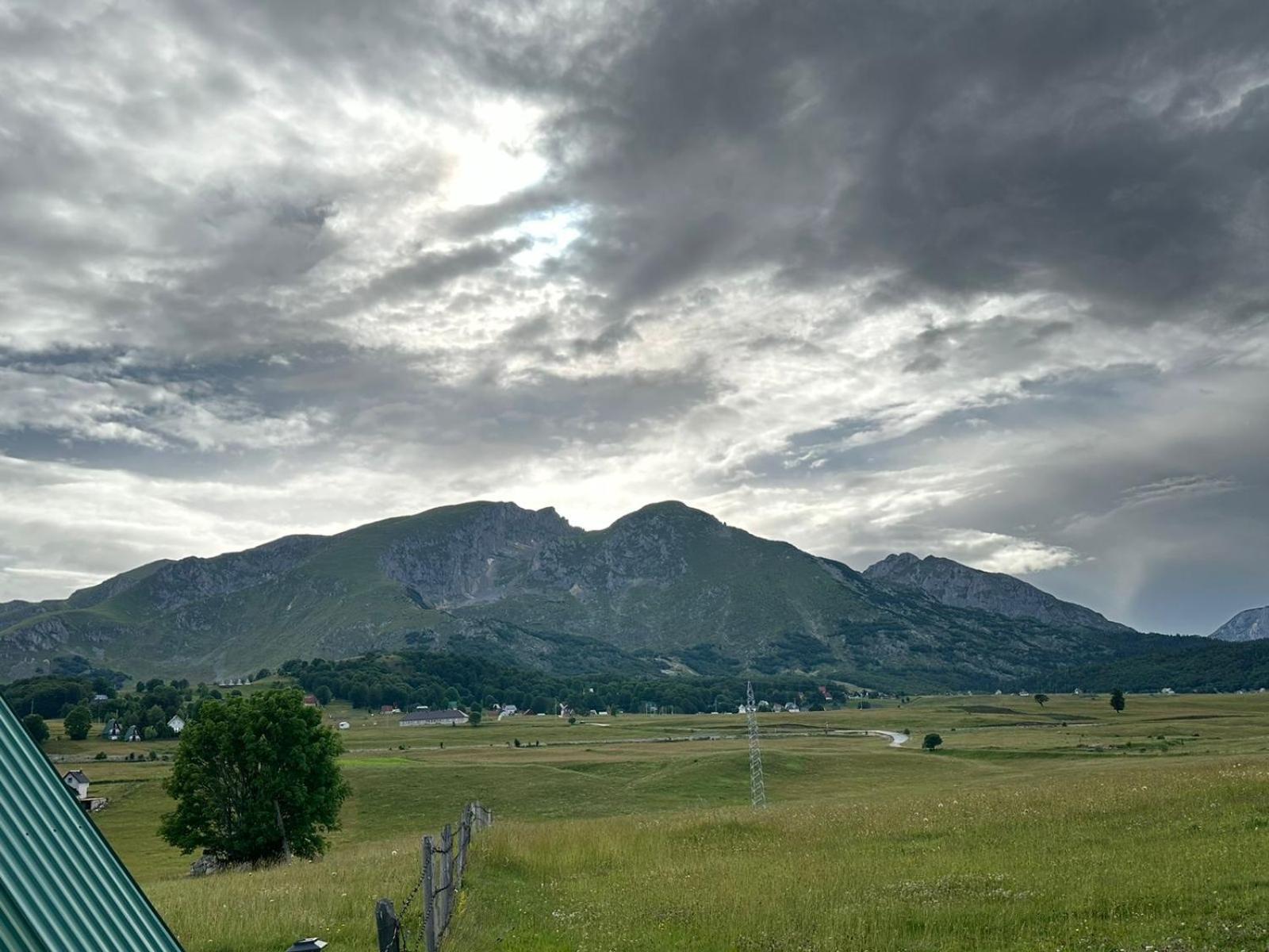 Mountain Peaceful Cottages Žabljak Kültér fotó